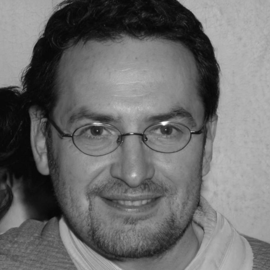 Instructor especialista en finanzas empresariales